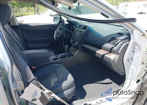 2018 Subaru Outback 2.5I Limited из США, поврежденный, VIN 4S4BSANC4J3397364